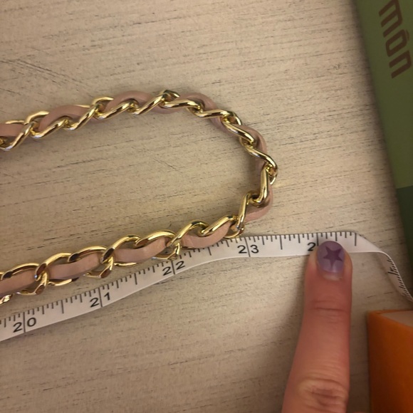 Quilted Pink Crossbody Bag (100% LEATHER) - Picture 7 of 9